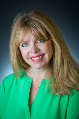 Dr. Shellie Hanna profile picture.