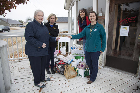members of staff senate deliver food donation