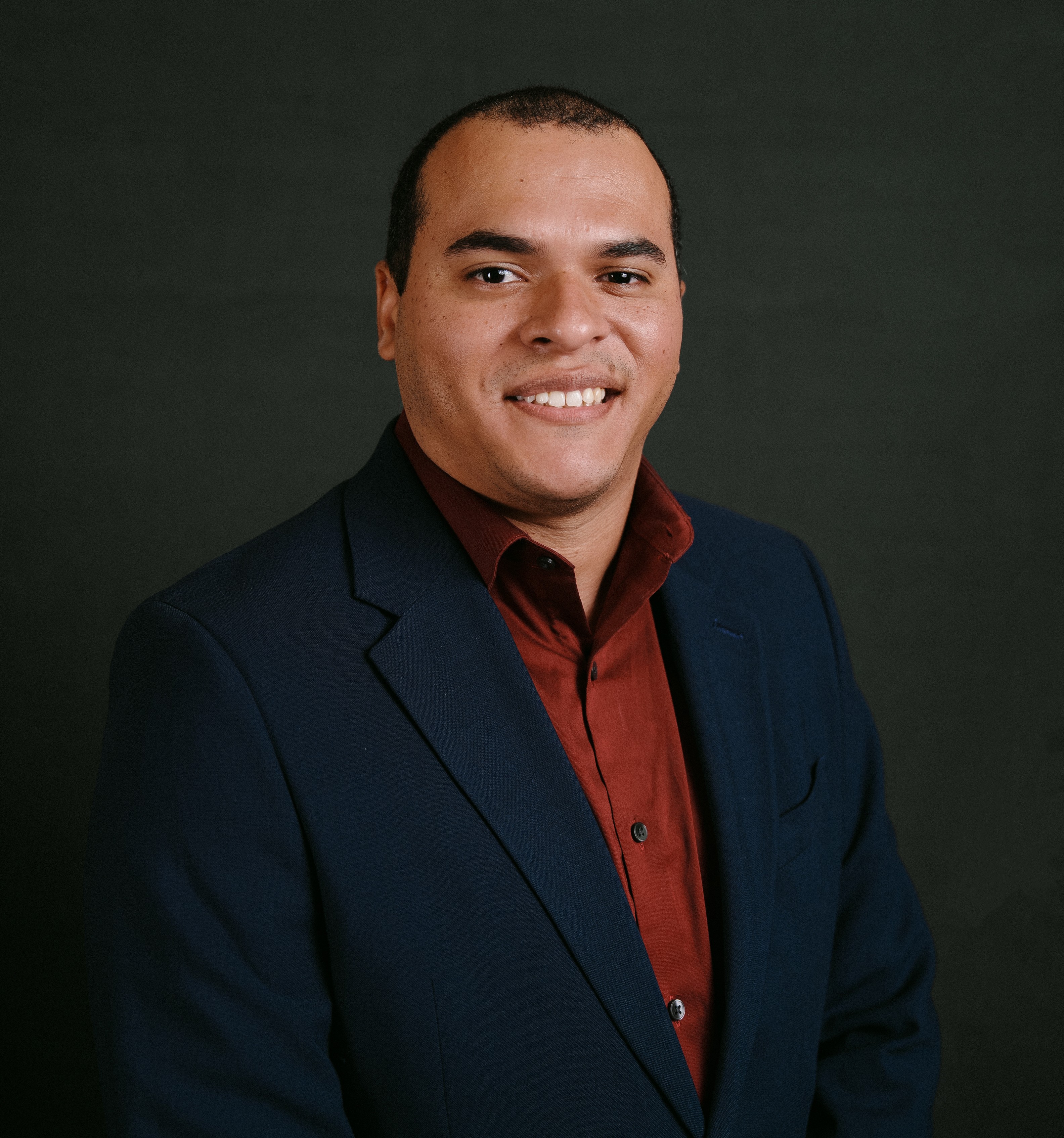 Dr. Vinicius Alves Cruz profile picture.