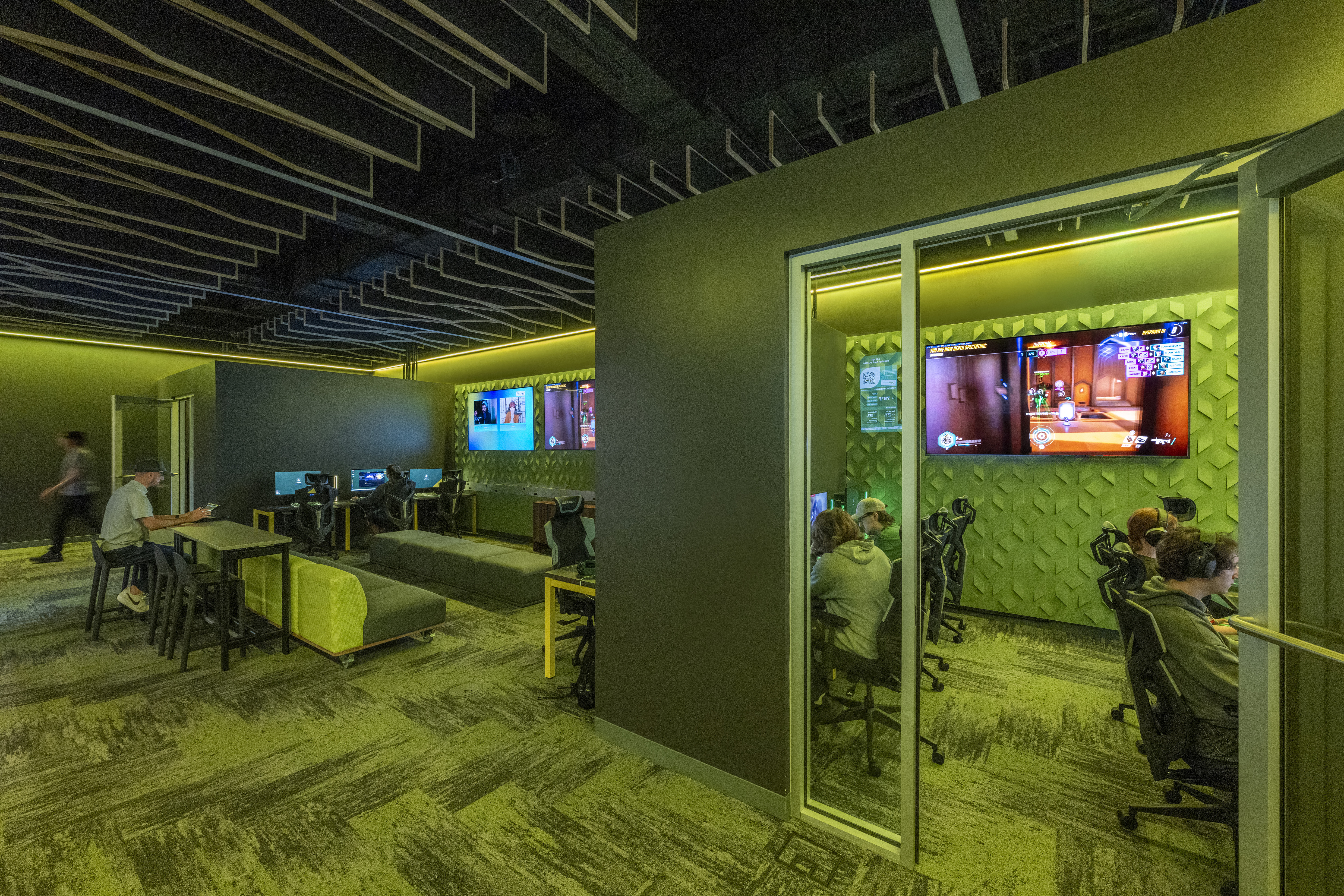 E-Sports Team Center