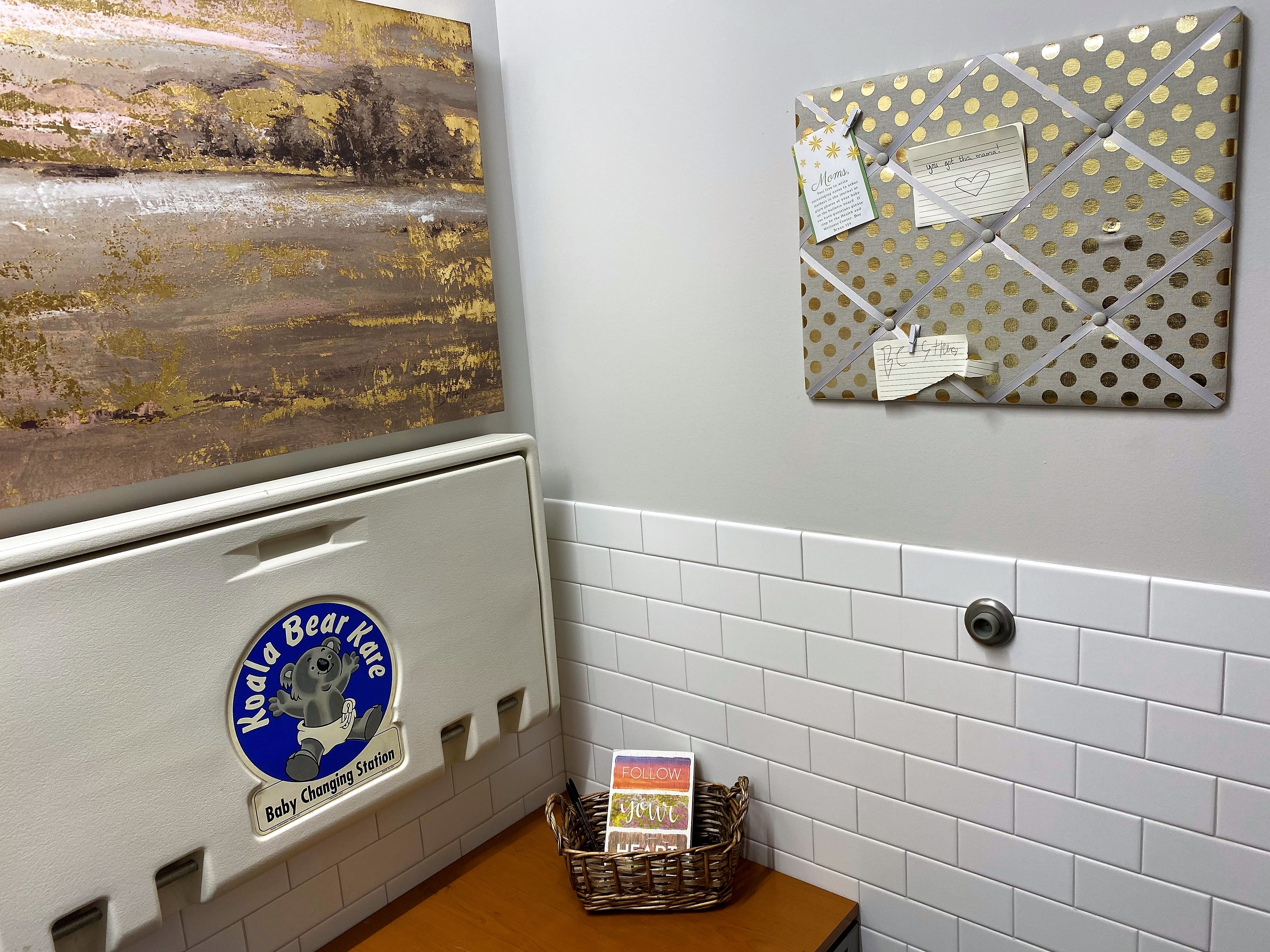 Doc Bryan Lactation Changing Station