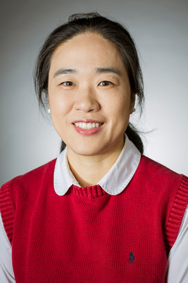 Dr. Seung  Suk Lee profile picture.