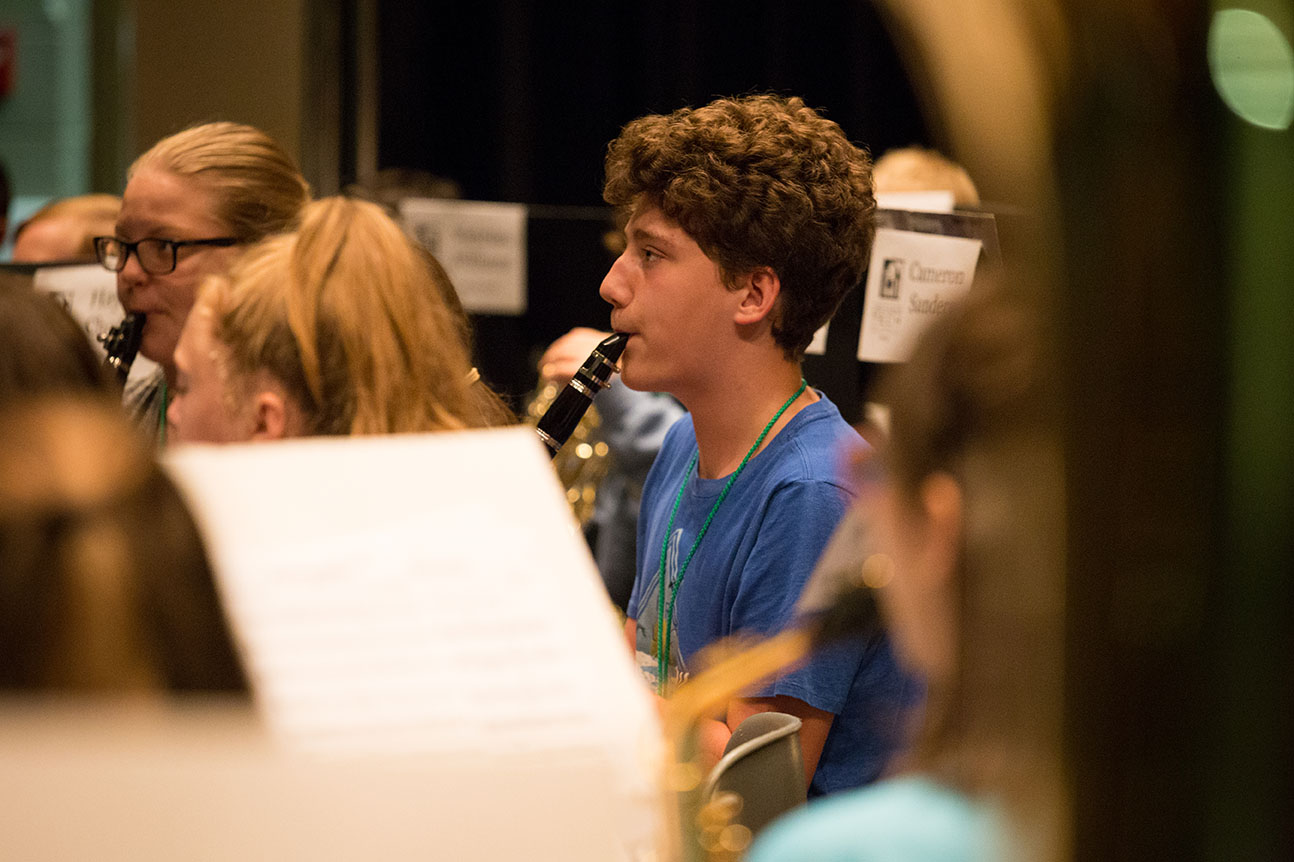 Junior High student playing clarinet