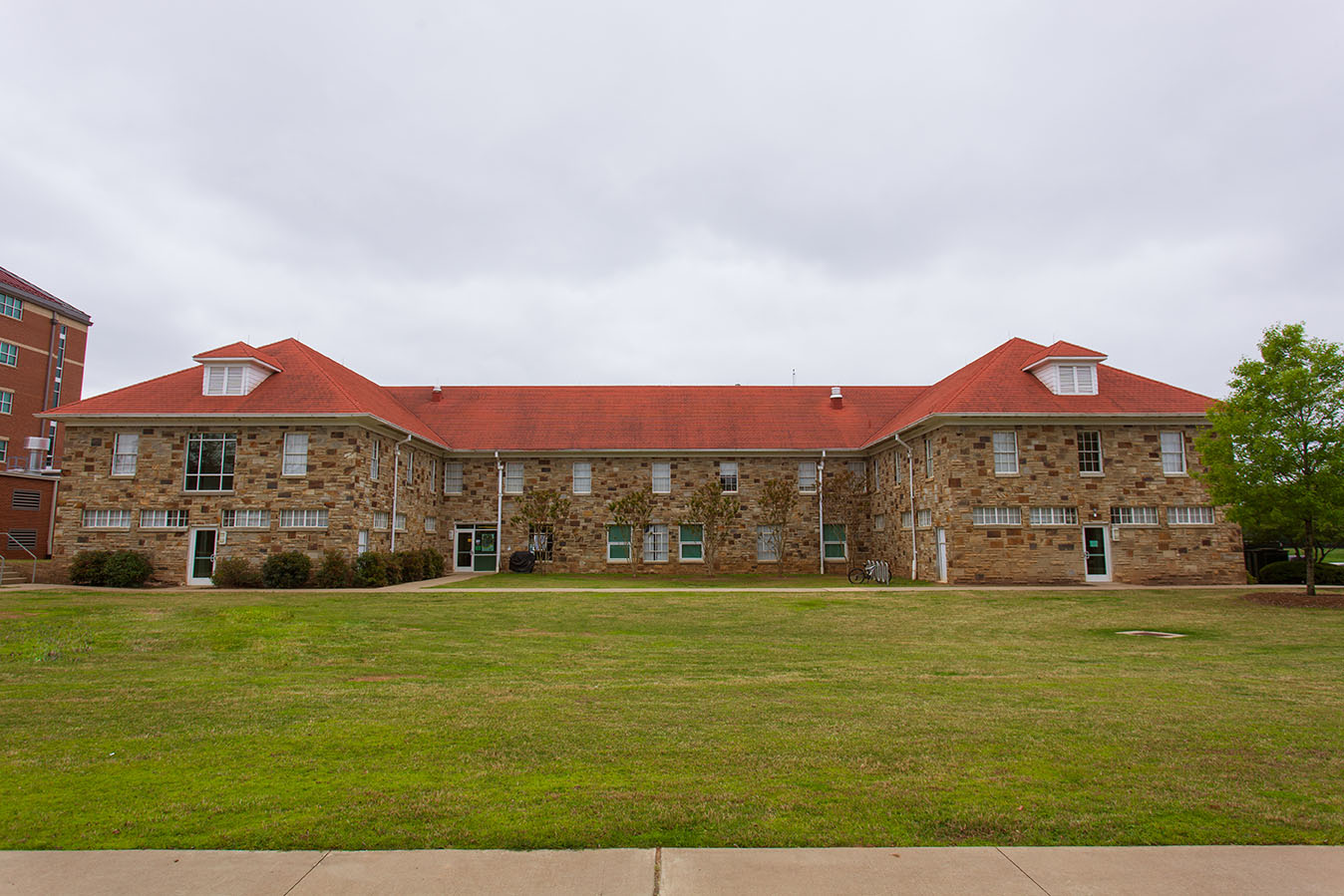 Hughes Hughes atu dorm